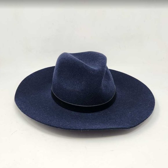 New women's Vineyard Vines wool felt fedora in navy blue